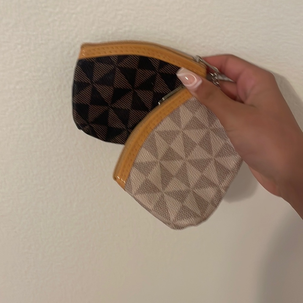 2 mini keychain wallets